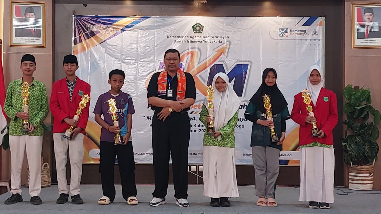 MTsN 6 Kulon Progo Sapu Bersih Juara 1 Pidato Bahasa Inggris PKM Kabupaten 2026